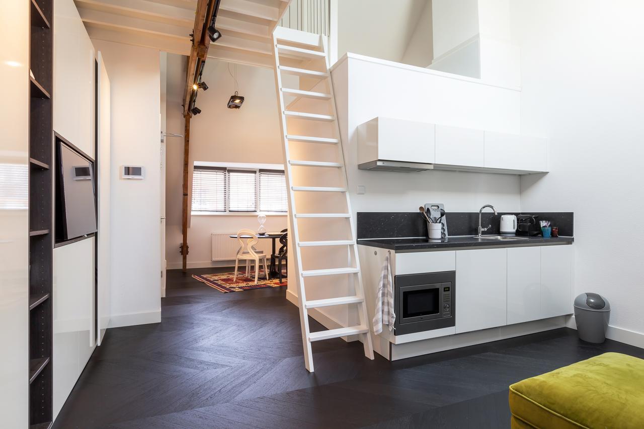 Apartment Book &