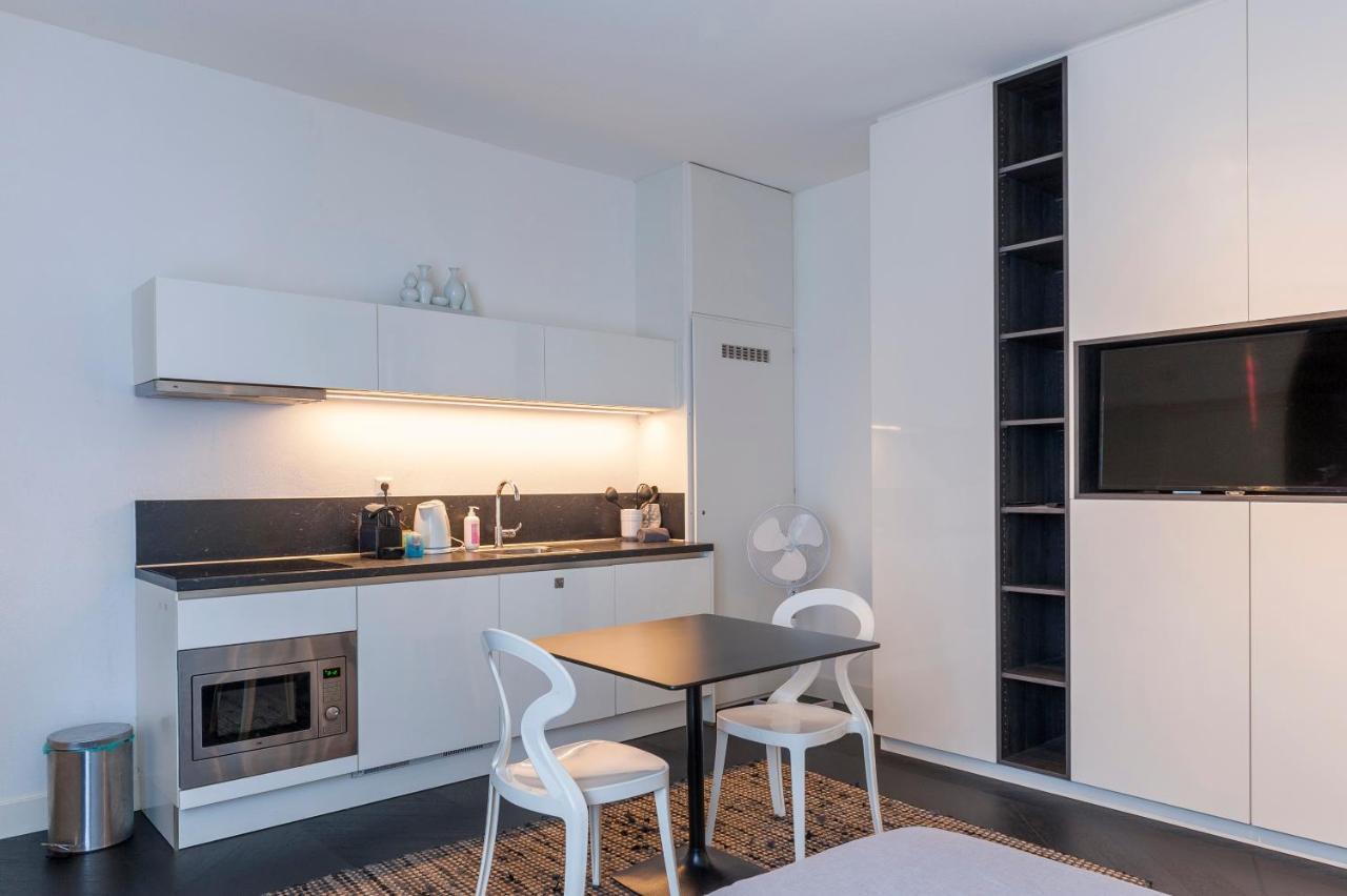 Apartment Book &